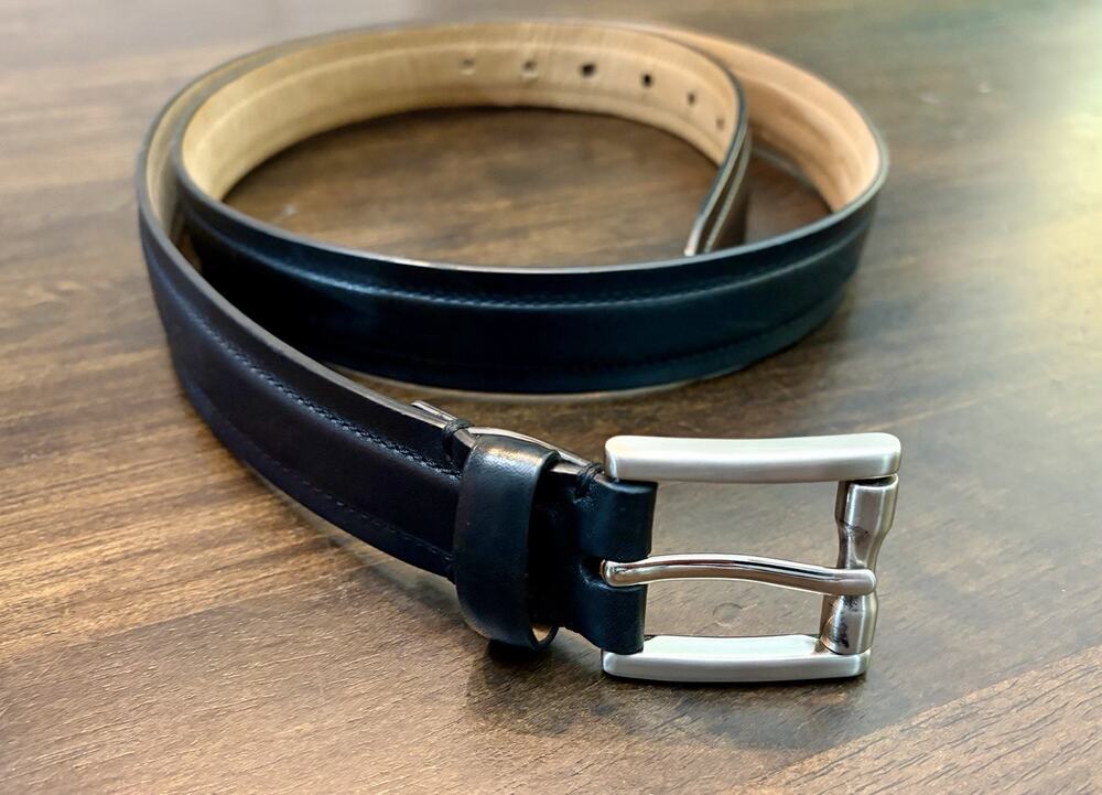 Cole Haan Black Leather Belt Silver Buckle Men's Dress Casual 42 Perfect